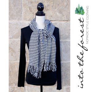 100% Cashmere Made in Scotland Black White Houndstooth Scarf Muffler w/ Fringe